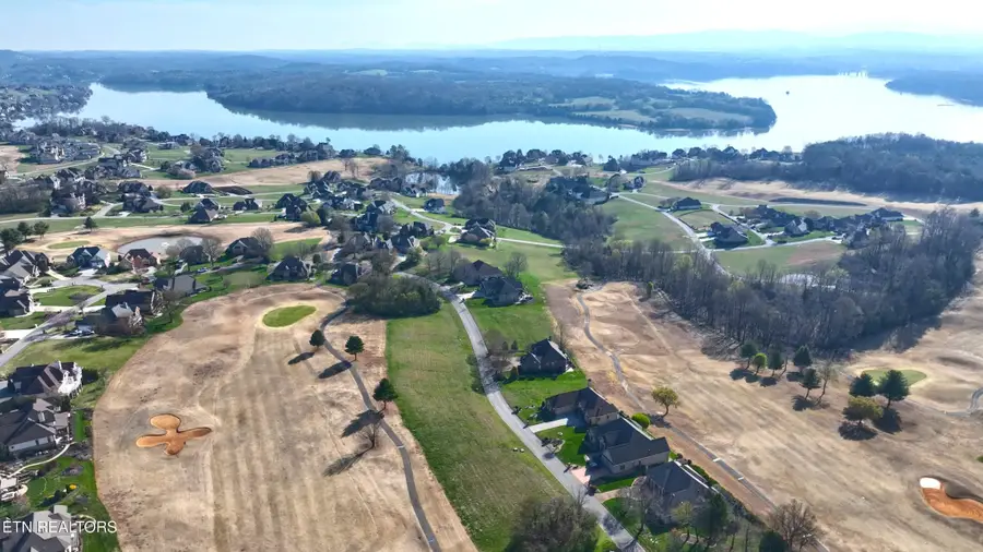 250 Osprey Circle, Vonore, TN 37885 - #2