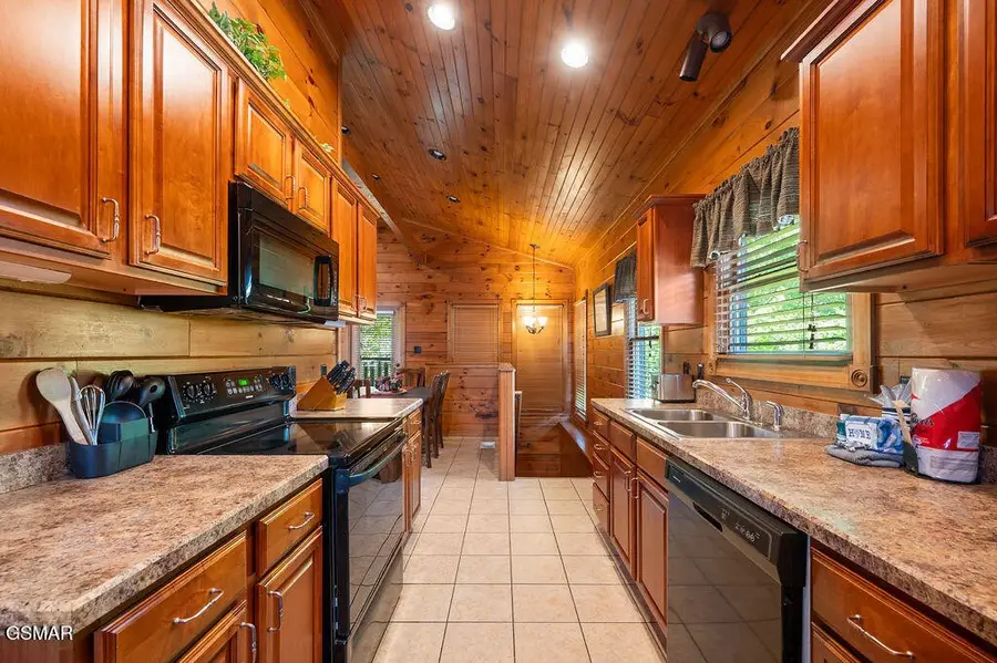 834 Great Smoky Way, Gatlinburg, TN 37738 - #3