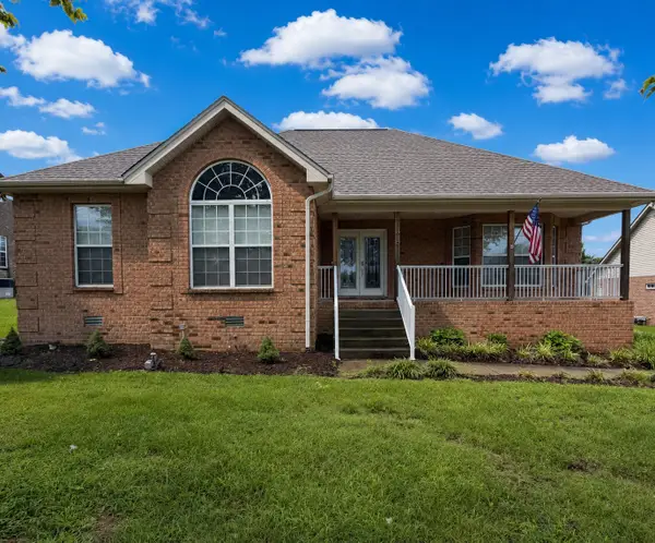 819 Oslo Rd, Mount Juliet, TN 37122