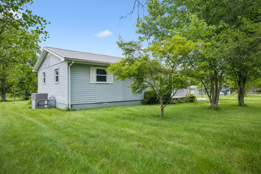 416 Gordon Rd, Crossville, TN 38572 - #3