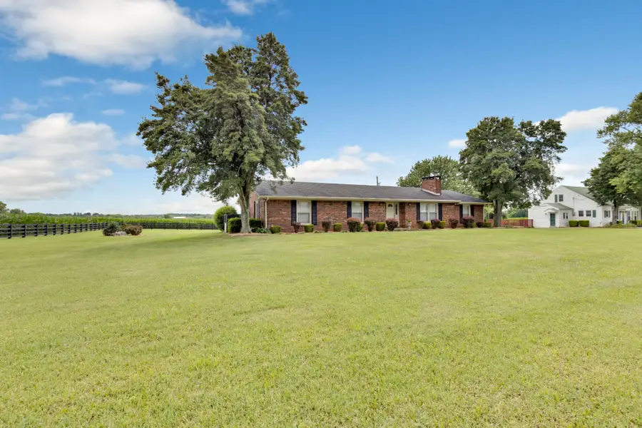 597 Prices Mill Rd, Adairville, KY 42202 - #2