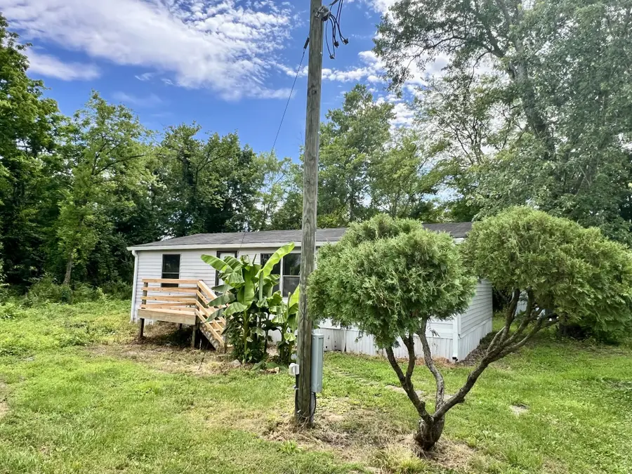 110 Hinkle Hill St E, Bell Buckle, TN 37020 - #2