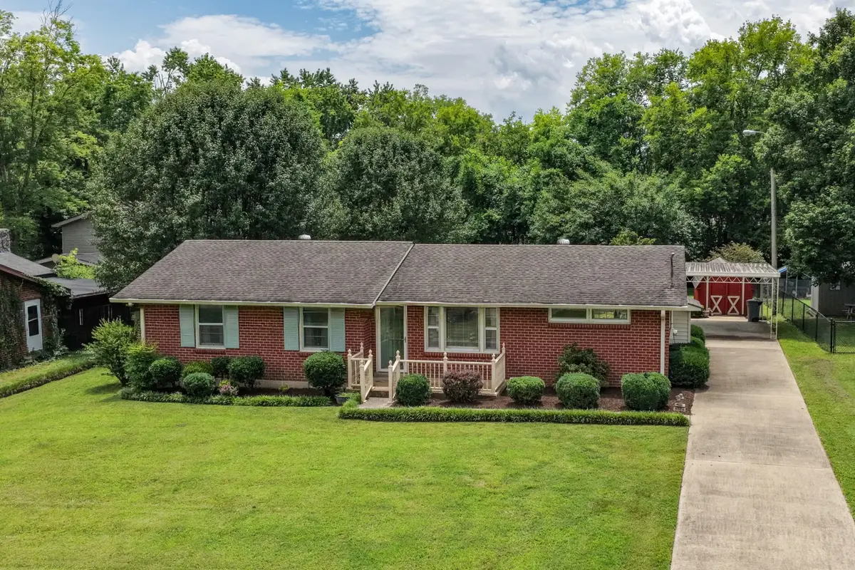 102 Robinhood Cir, Hendersonville, TN 37075 - #1