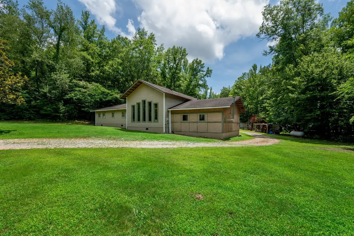 1791 Deer Creek Rd, Linden, TN 37096 - #1
