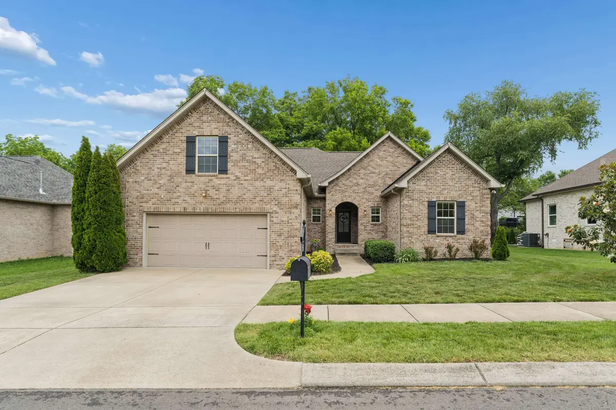 155 Odie Ray St, Gallatin, TN 37066 - #1