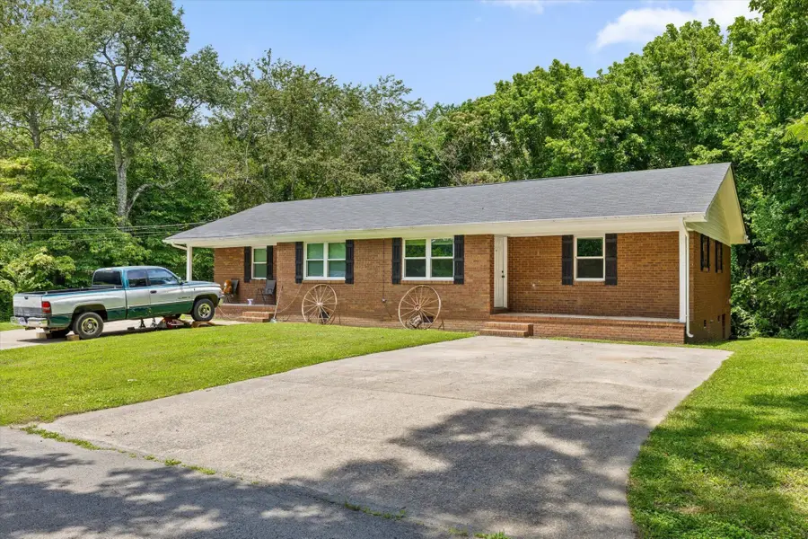 555 E Garden Farm Road, Rossville, GA 30741 - #2