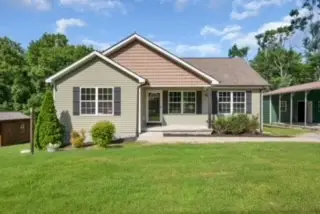 1315 North Charlotte Street, Dickson, TN 37055 - #1