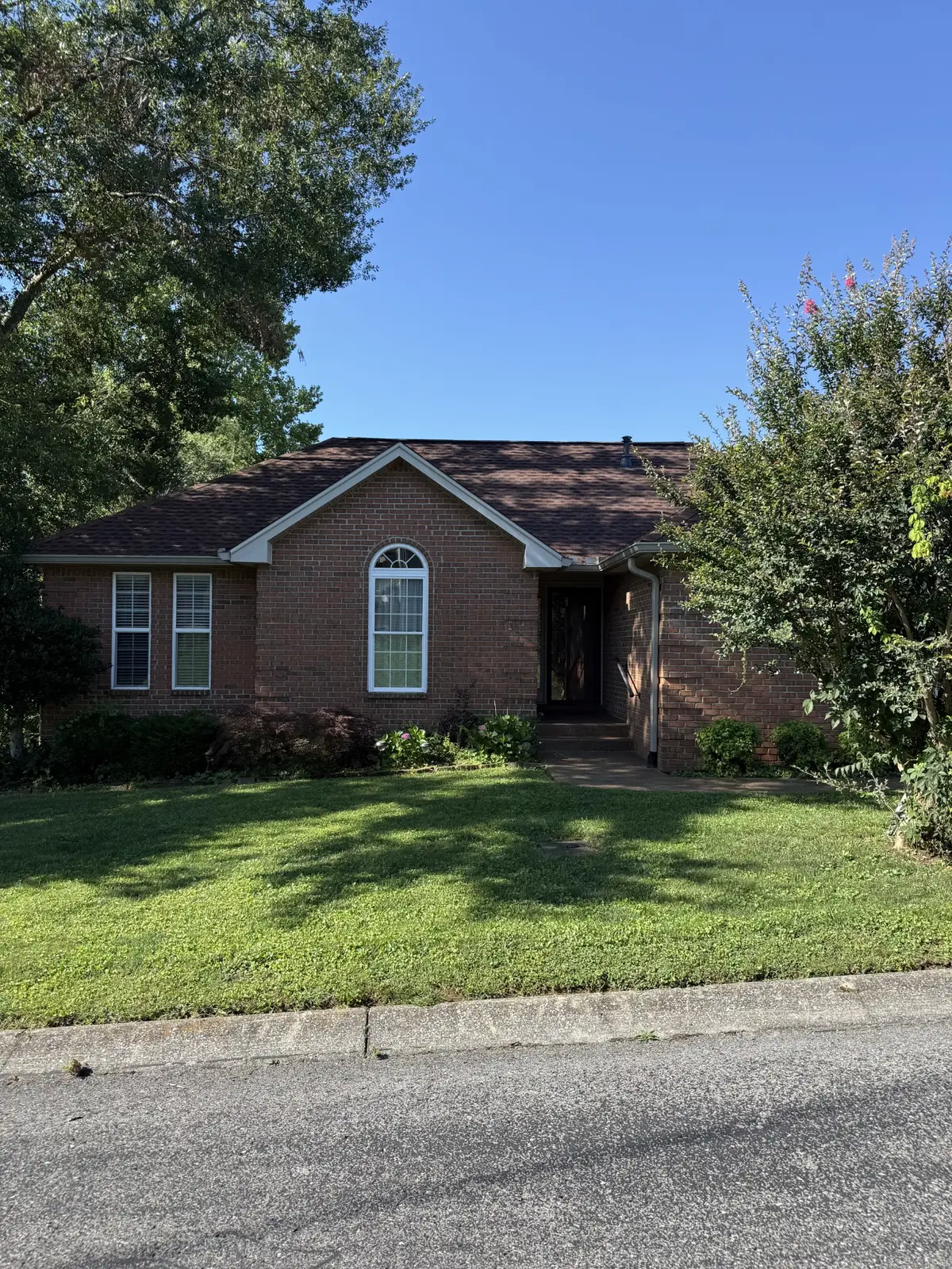 1629 Roundhill Dr, Nashville, TN 37211 - #1
