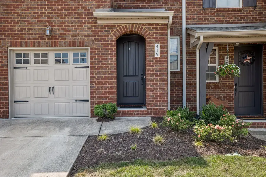 419 Waterbrook Dr, Mount Juliet, TN 37122 - #3