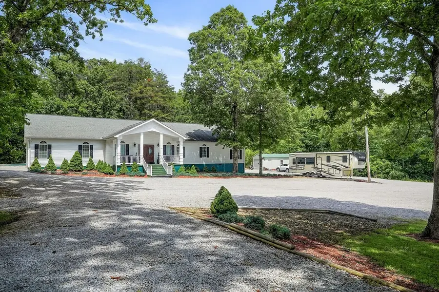 67 Woodlands Ct, Crossville, TN 38571 - #3