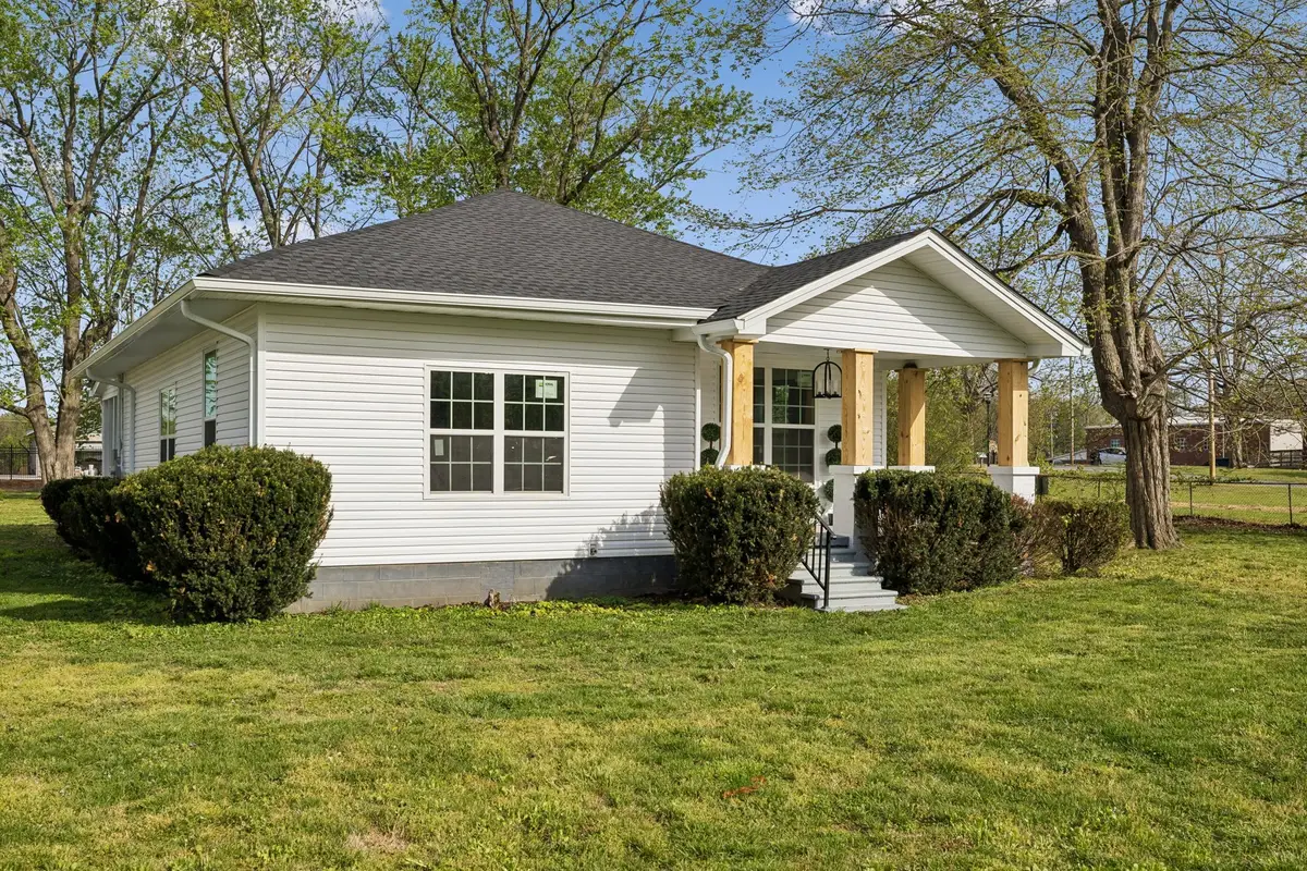 313 Portland Blvd, Portland, TN 37148 - #1