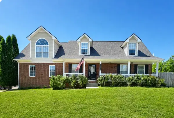 2824 Sharpie Dr, Clarksville, TN 37040