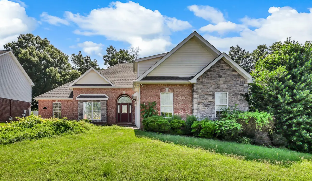 223 Misty Dr, Pleasant View, TN 37146 - #1