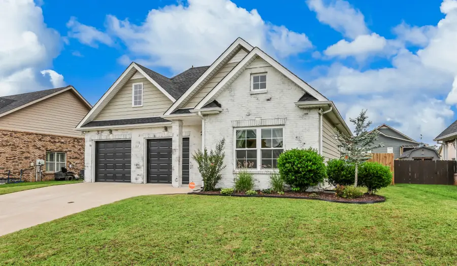 717 Valencia Dr, Clarksville, TN 37043 - #3