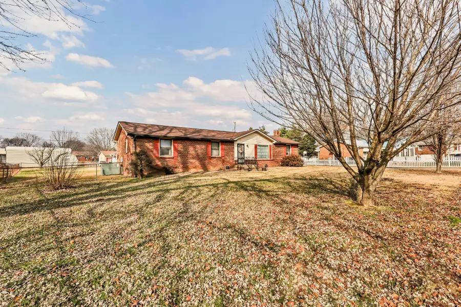 217 Sewell Dr, Clarksville, TN 37042 - #2