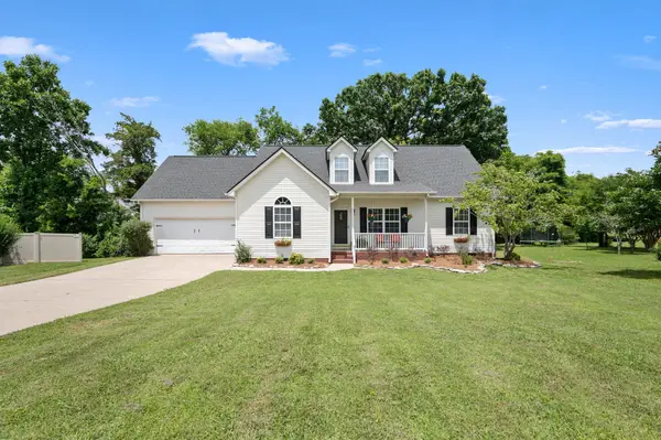 551 Heartland Ln, Murfreesboro, TN 37127