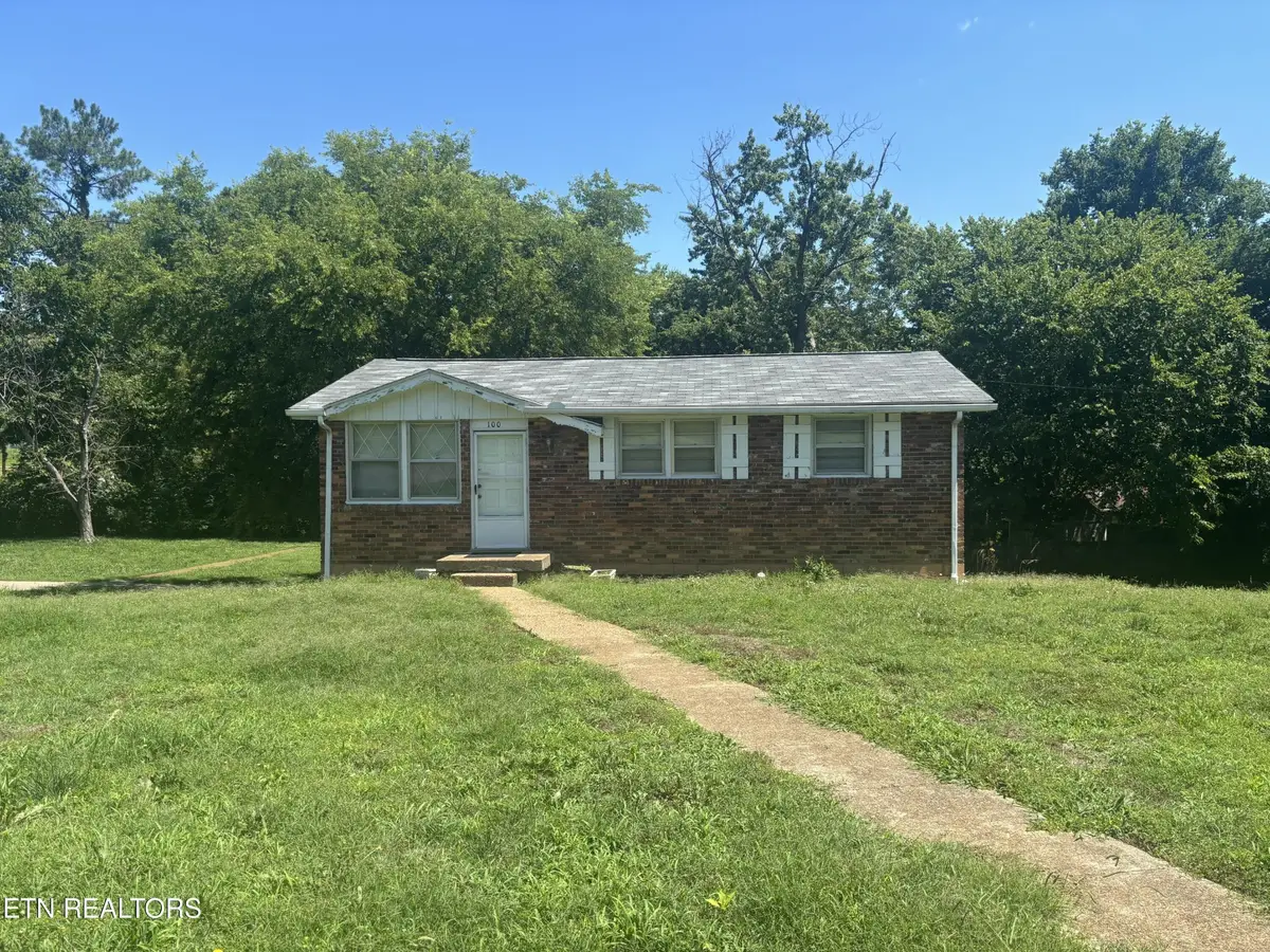 100 Curtiswood Dr, Hendersonville, TN 37075 - #1