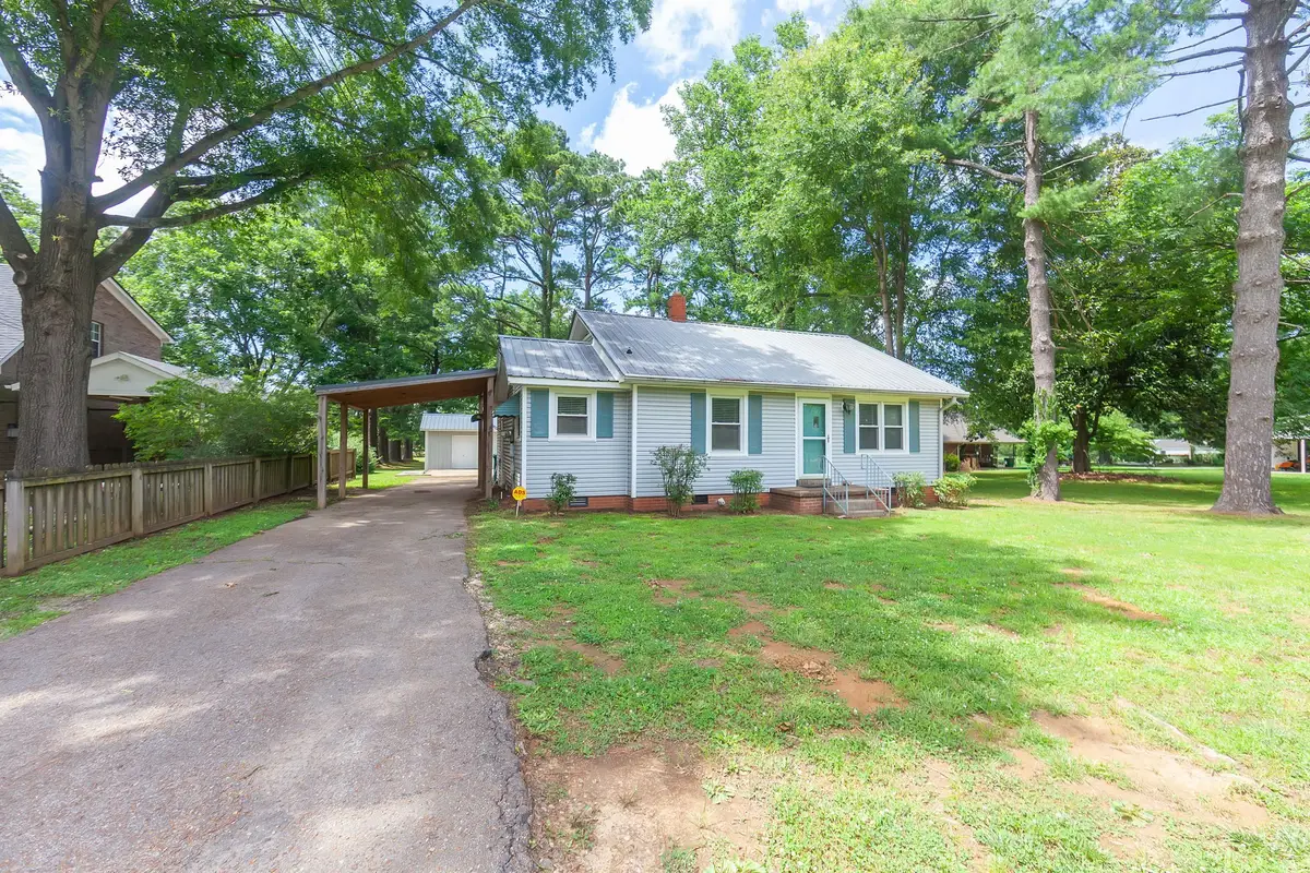 371 Bolivar Hwy, Jackson, TN 38301 - #1