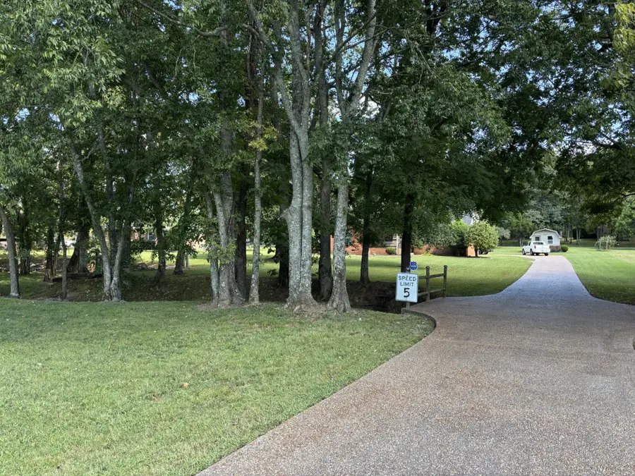 706 Silver Springs Dr, Mount Juliet, TN 37122 - #2