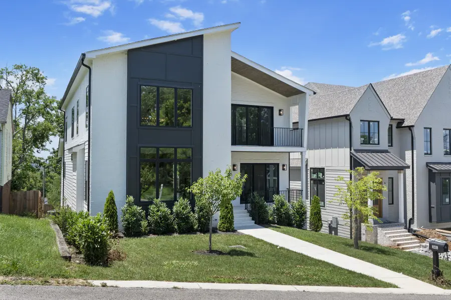 341 Chamberlin St, Nashville, TN 37209 - #2
