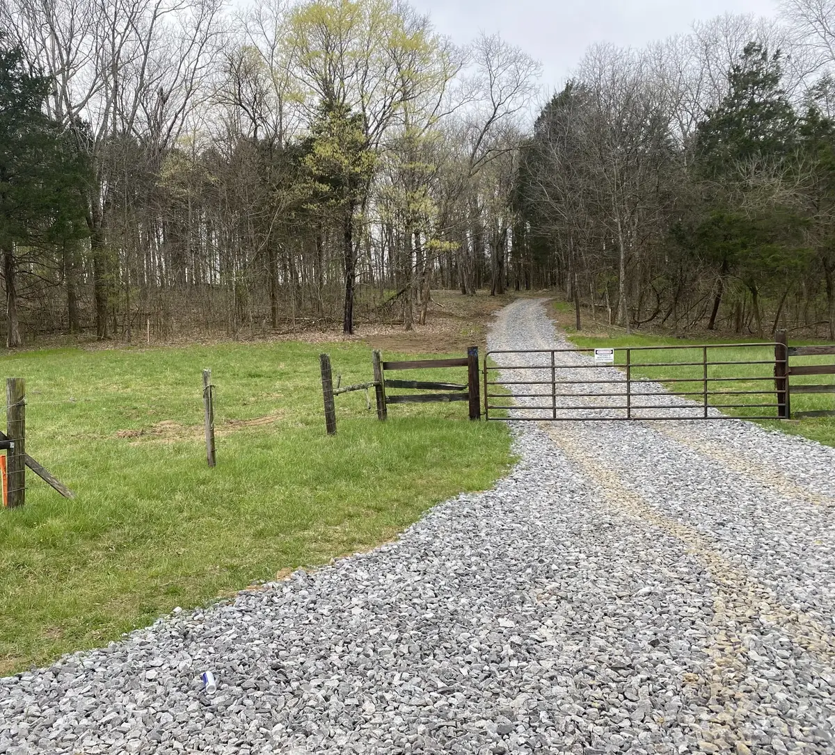 677 Wallace Rd, Gallatin, TN 37066 - #1