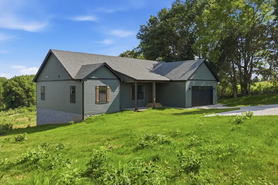 1496 Jones Creek Rd, Dickson, TN 37055 - #2