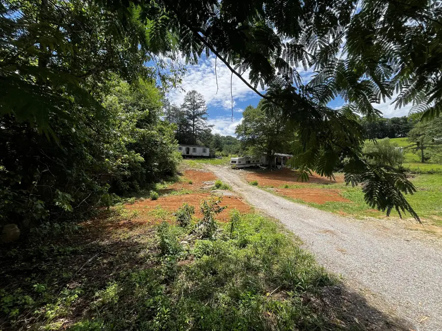 121 King Lane, Vonore, TN 37885 - #3