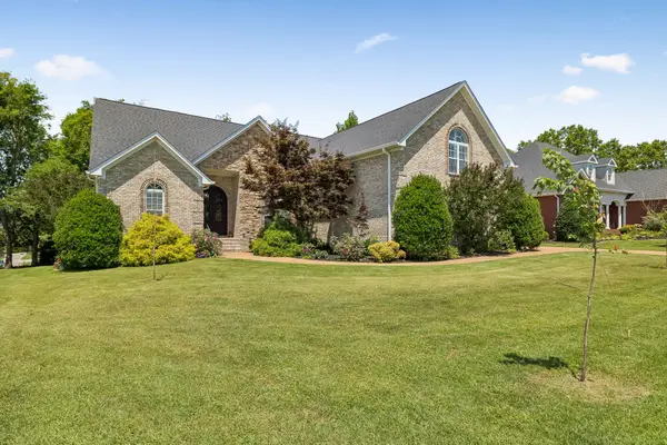 402 Five Oaks Blvd, Lebanon, TN 37087