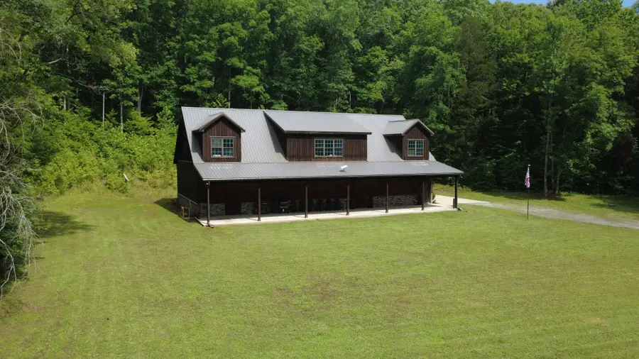 7075 Pinewood Rd, Nunnelly, TN 37137 - #2