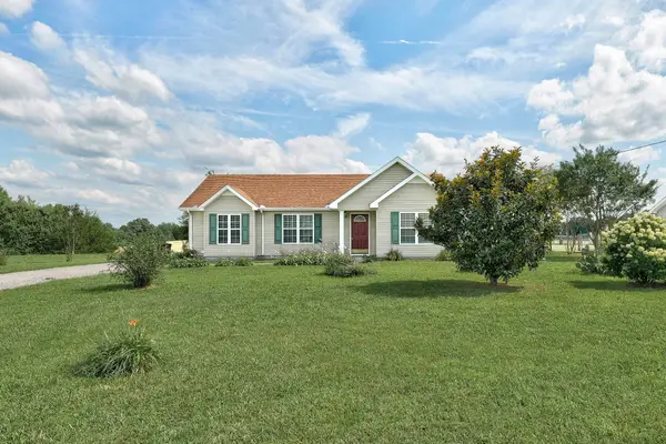 6 Fieldstone Ln, Fayetteville, TN 37334