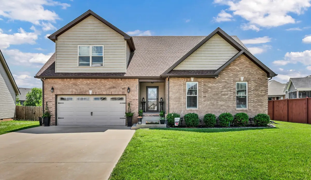 203 Quail Ct, Clarksville, TN 37042 - #1