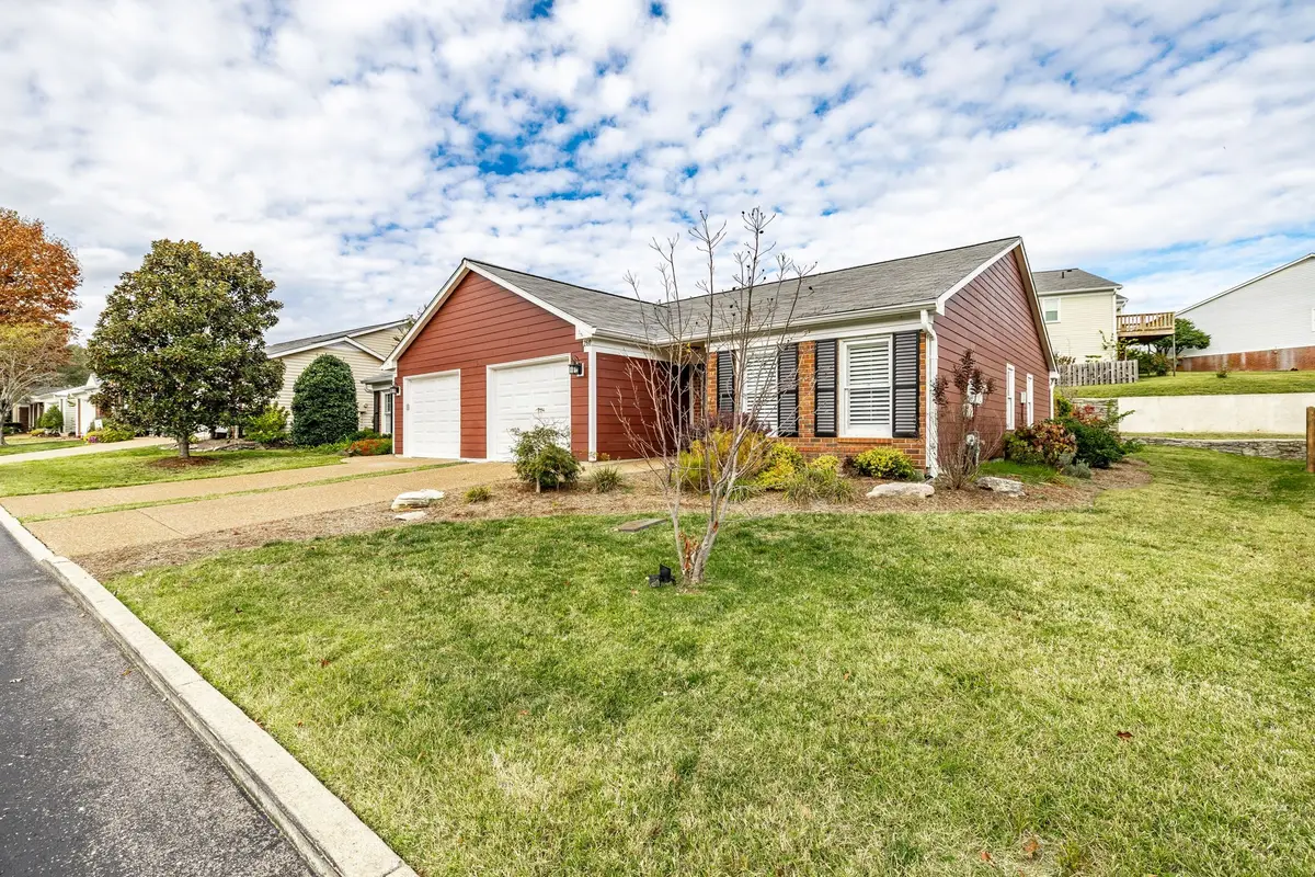260 Cana Cir, Nashville, TN 37205 - #1