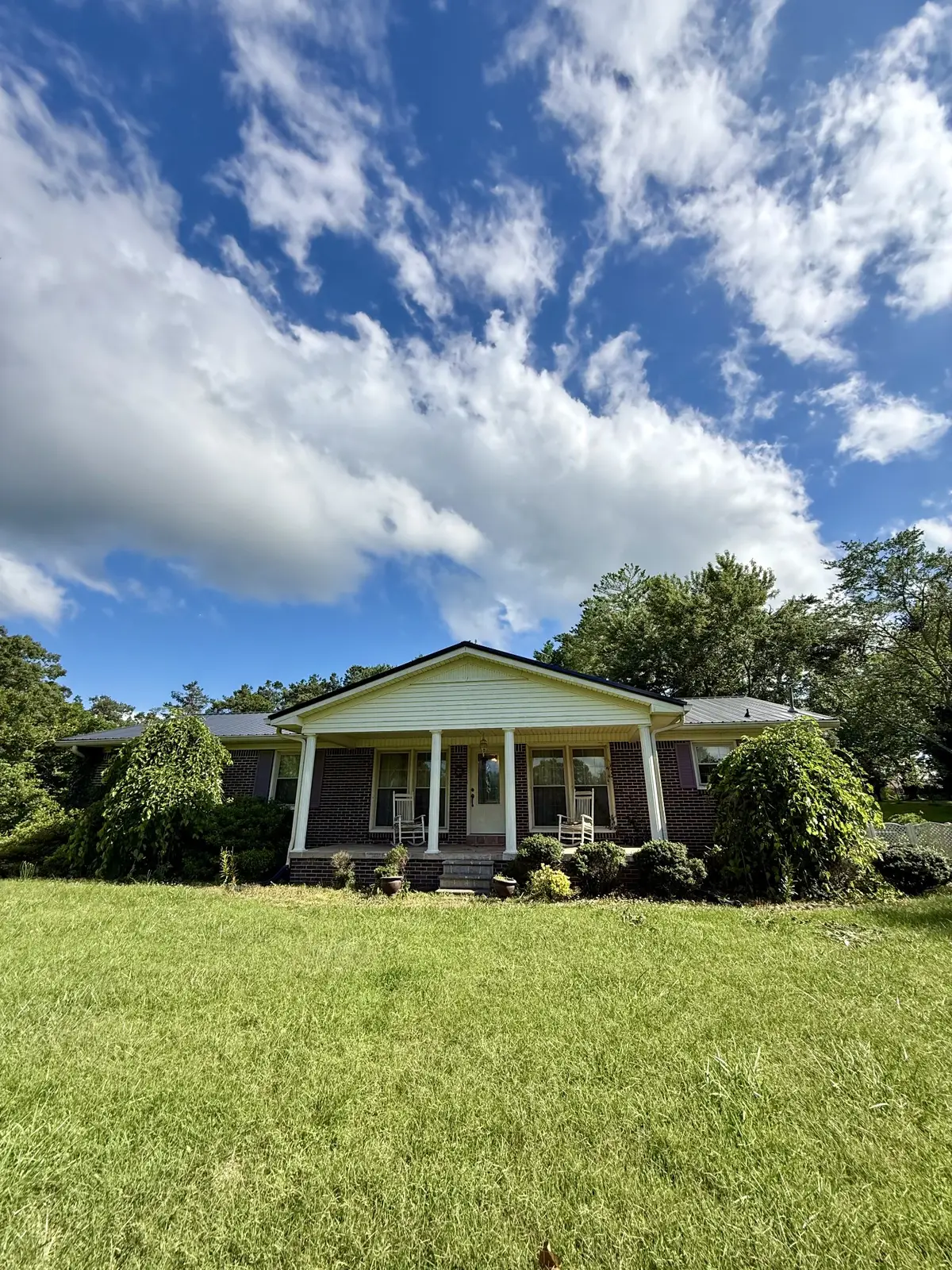 301 W College St, Summertown, TN 38483 - #1