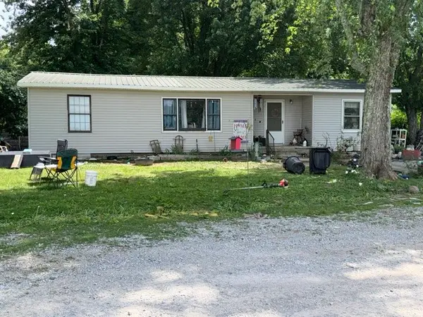 5362 Rowe Gap Rd S, Belvidere, TN 37306