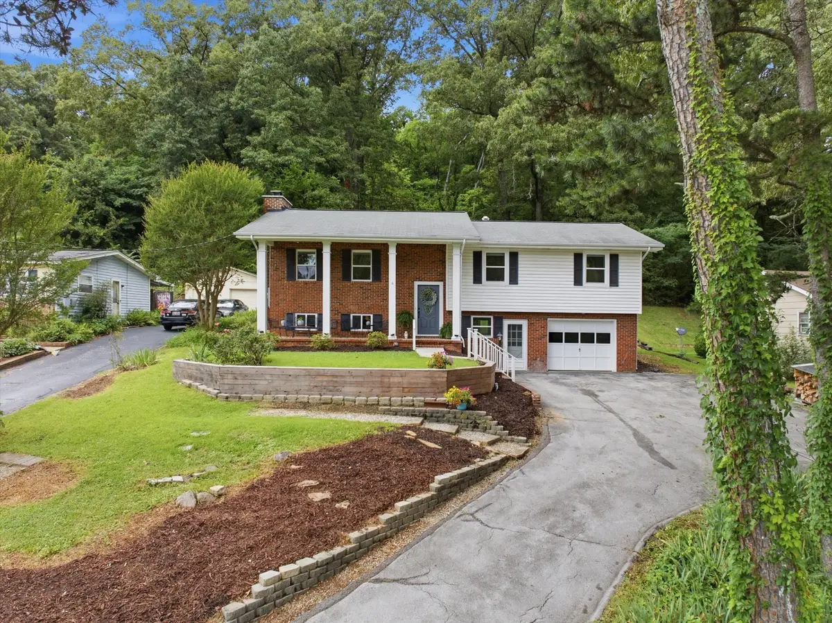 1025 S Seminole Drive, Chattanooga, TN 37412 - #1