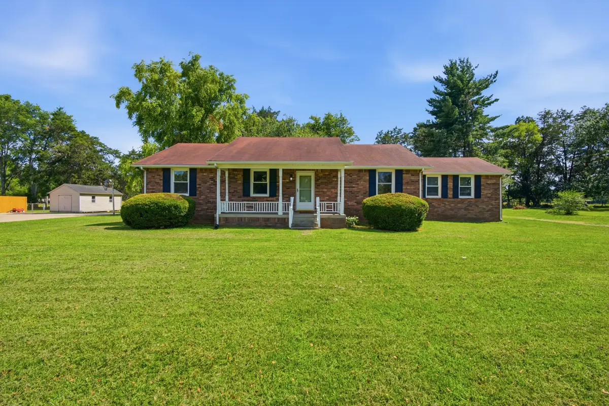 207 Fairmont Dr, Murfreesboro, TN 37129 - #1