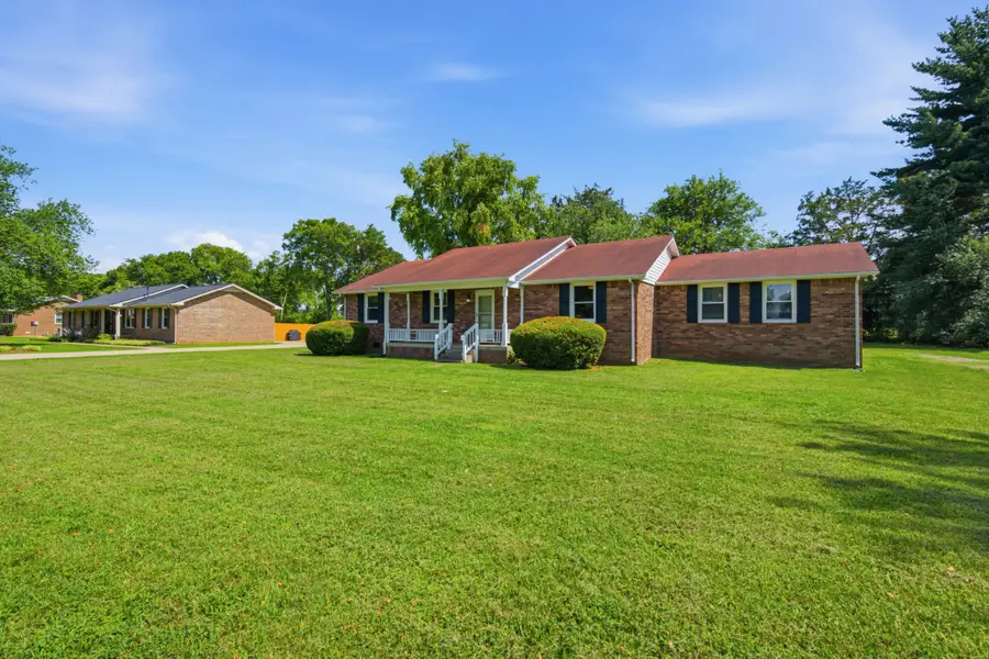 207 Fairmont Dr, Murfreesboro, TN 37129 - #2