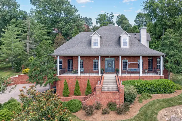 8216 W Chase Ct, Nashville, TN 37221