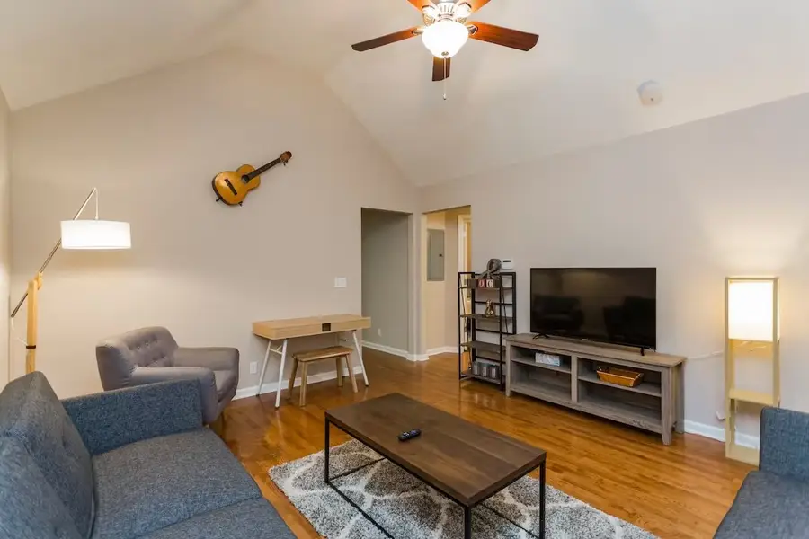 1809 Underwood St, Nashville, TN 37208 - #3