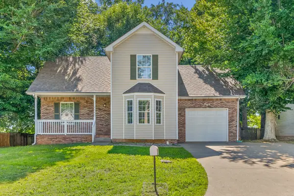 3327 S Senseney Cir, Clarksville, TN 37042