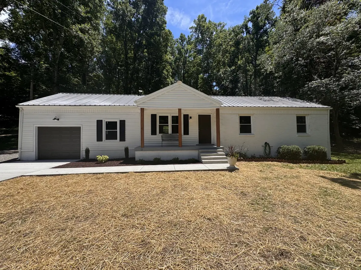 7880 Johnny Crow Rd, Lyles, TN 37098 - #1
