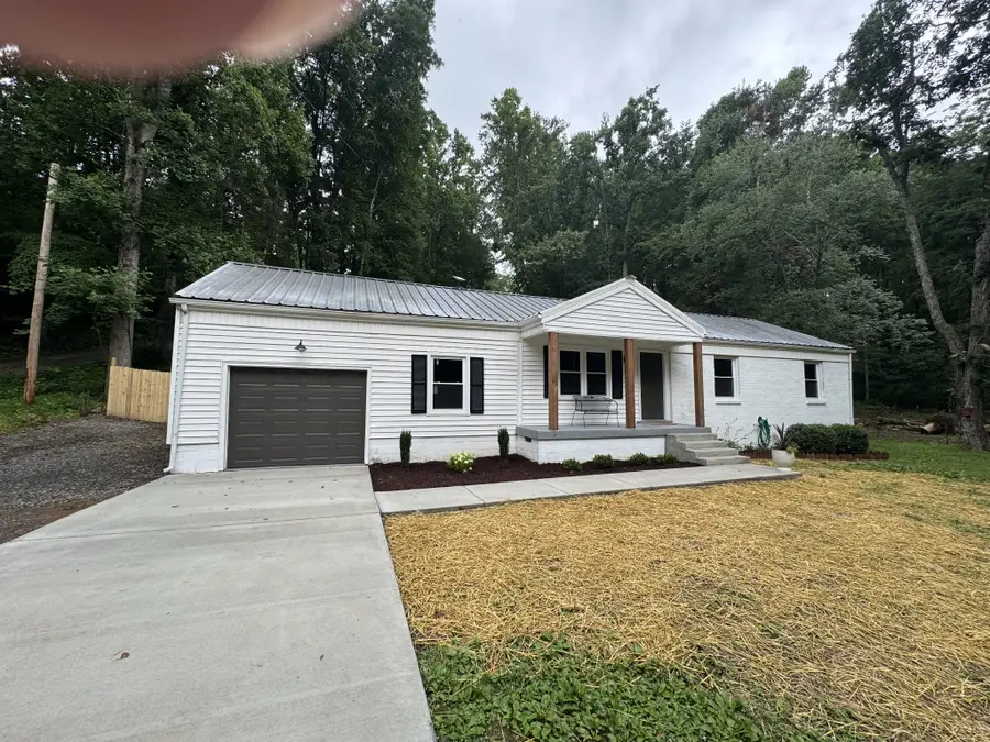 7880 Johnny Crow Rd, Lyles, TN 37098 - #3