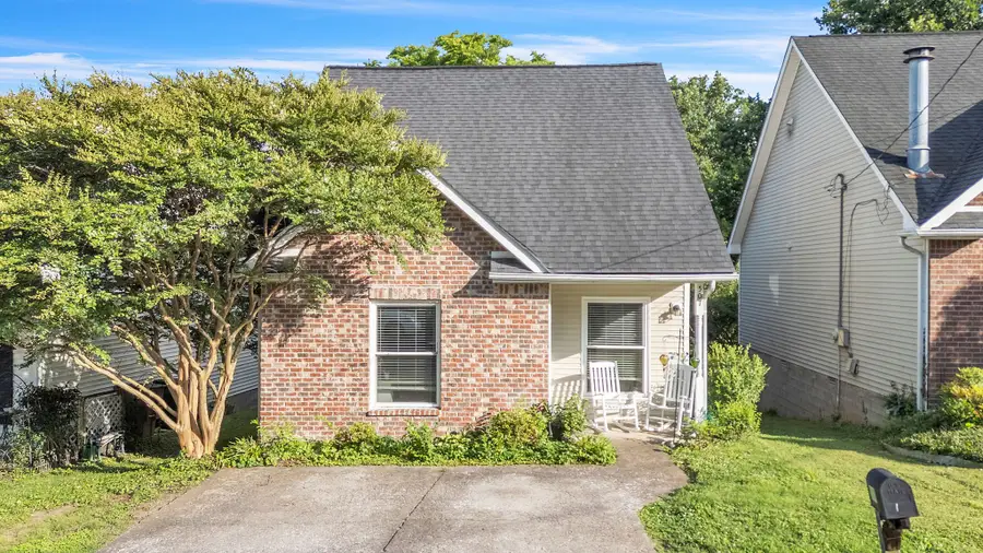 507 Bellmore Pl, Nashville, TN 37209 - #3