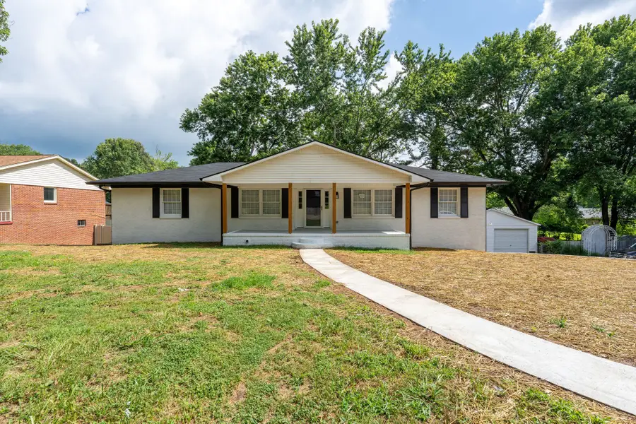 1610 Grandaddy Rd, Lawrenceburg, TN 38464 - #2
