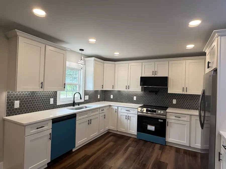 502 Hennessee Ave, Morrison, TN 37357 - #3