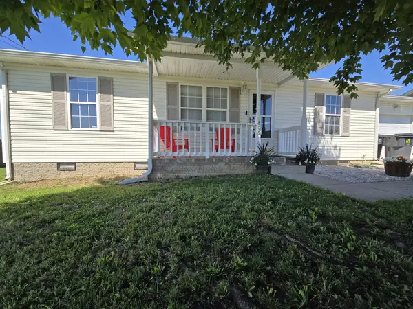 809 Stableford Rd, Oak Grove, KY 42262