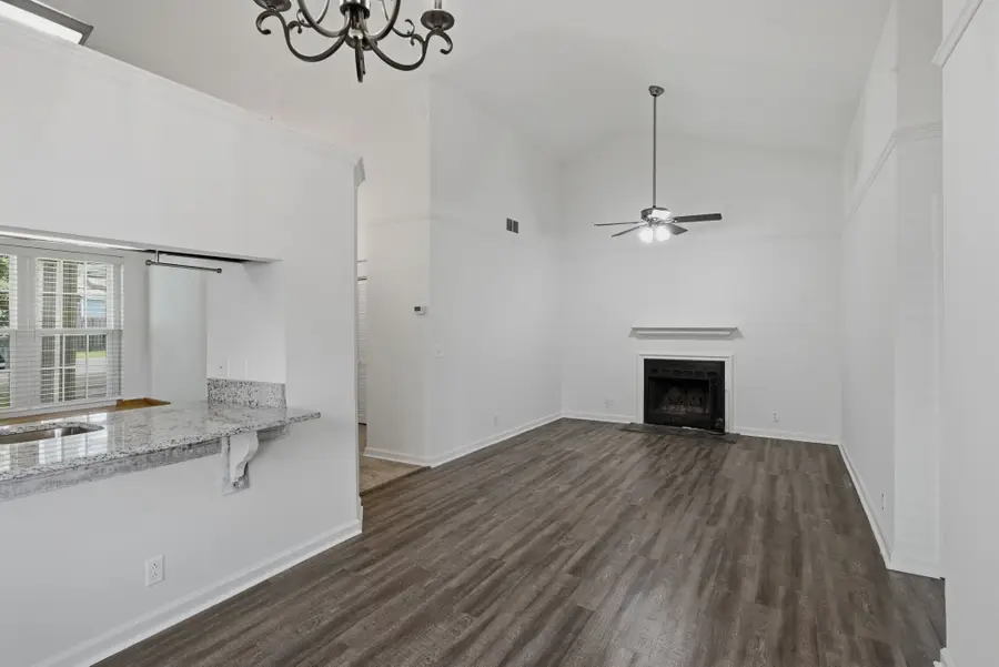 2014 Mansker Dr, Goodlettsville, TN 37072 - #2