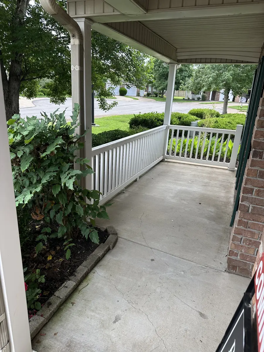 1302 Crofton Park Ct, Columbia, TN 38401 - #3