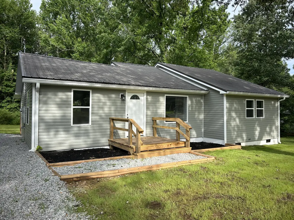 161 Post Oak Ave, Camden, TN 38320 - #1
