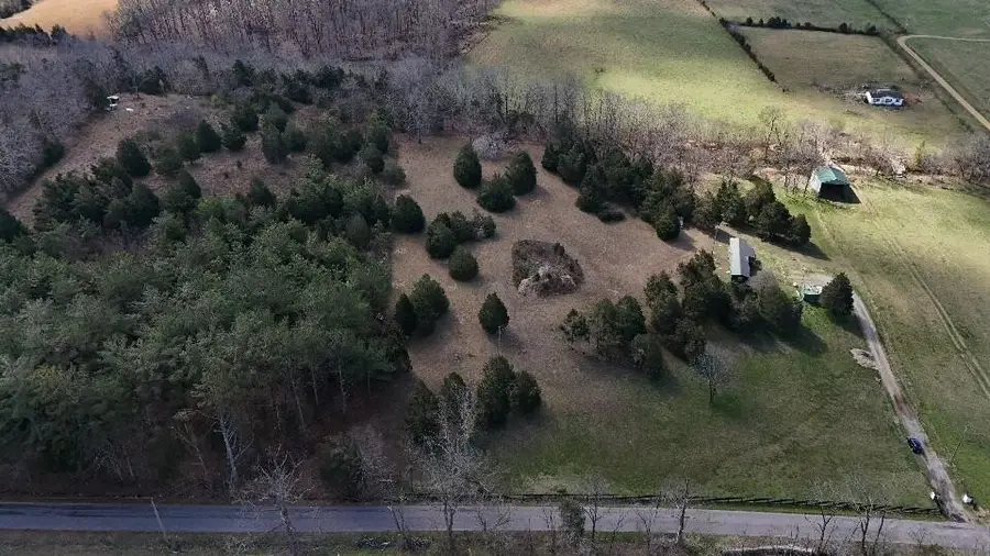 1334 Herschal Lyles, Westmoreland, TN 37186 - #3